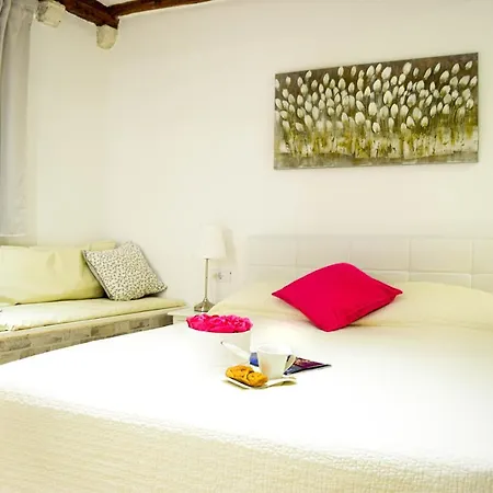 Rilati Old Town Palace 2 בית הארחה דוברובניק